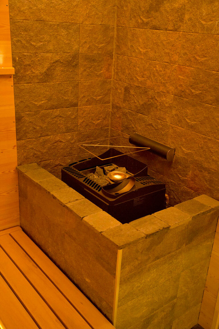 berghotel-tirol-almhuette-06